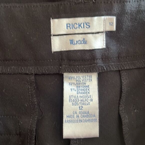 Ricki’s capris/Size 12 - Picture 8 of 9
